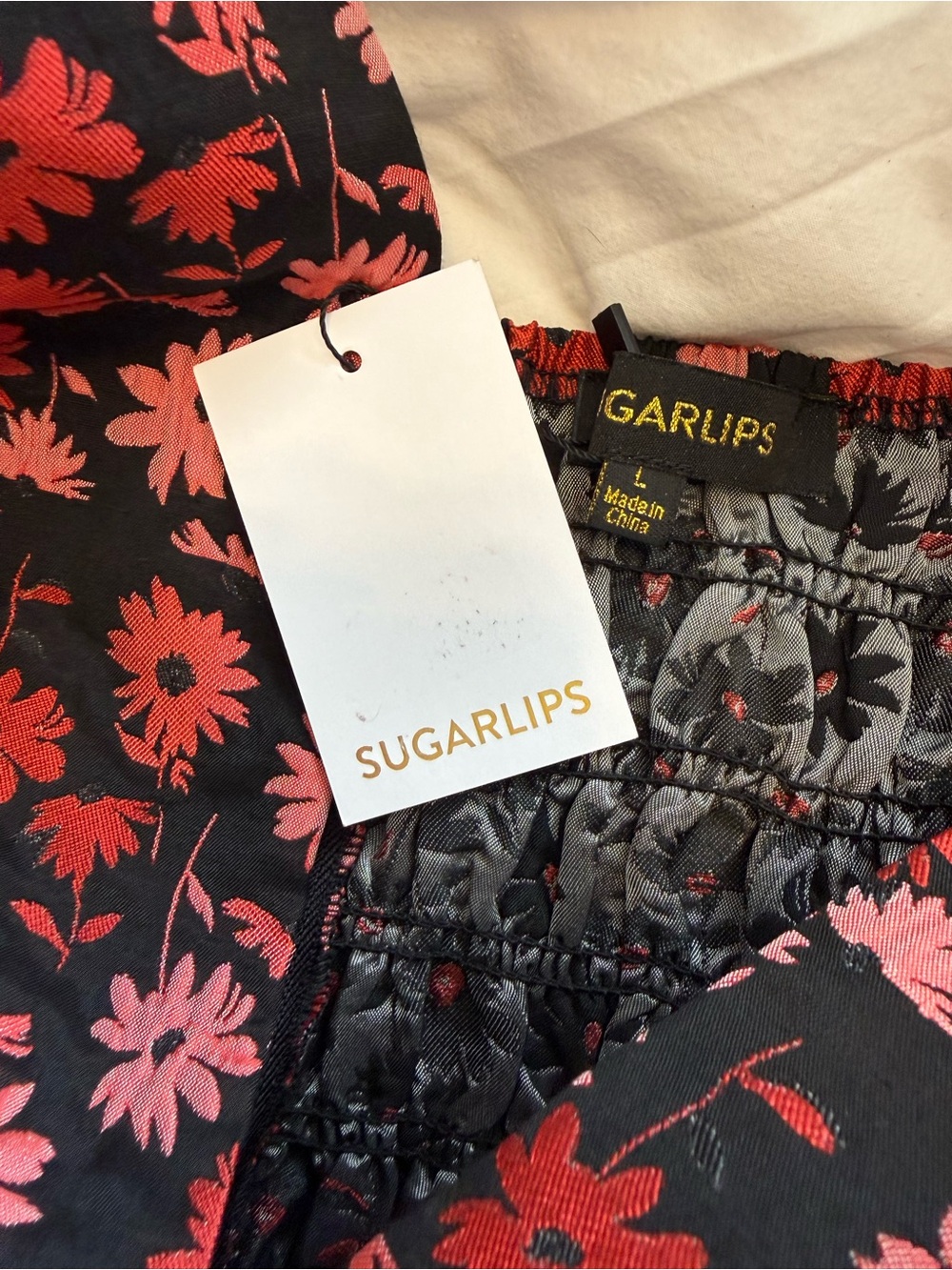Sugarlips Rocio Black Off-Shoulder Crop Top with Fredonia Floral Print NWT large - Picture 2 of 10